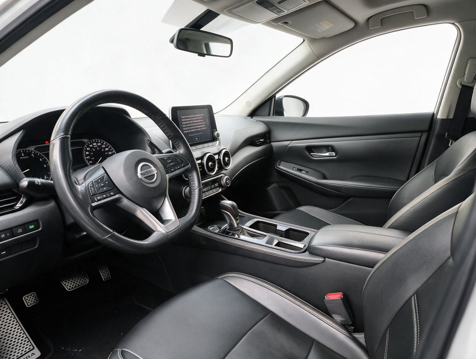 NISSAN SENTRA ADVANCE 2.0 16V AUT. 2023 — frente
