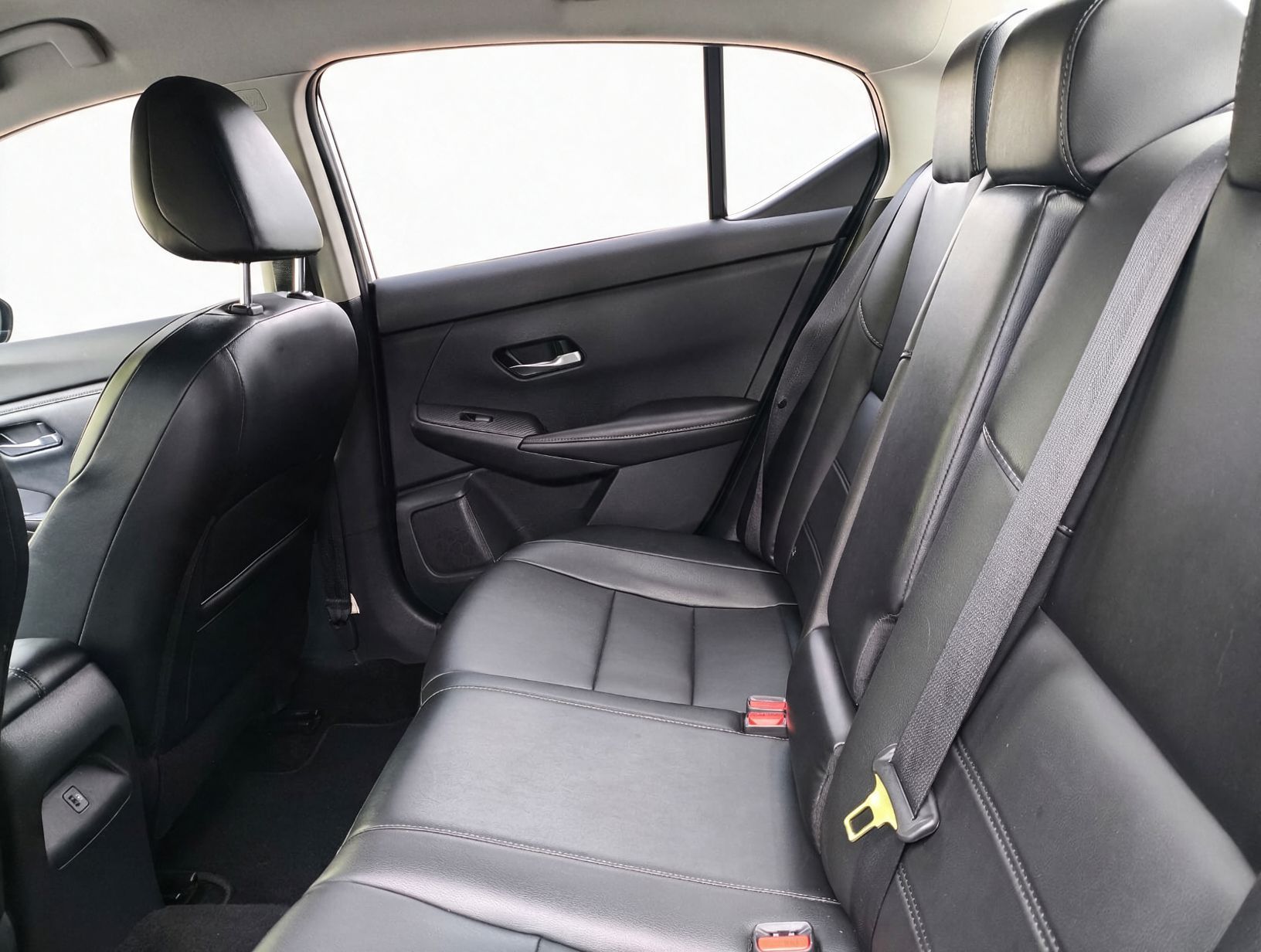 NISSAN SENTRA ADVANCE 2.0 16V AUT. 2023 — foto 3