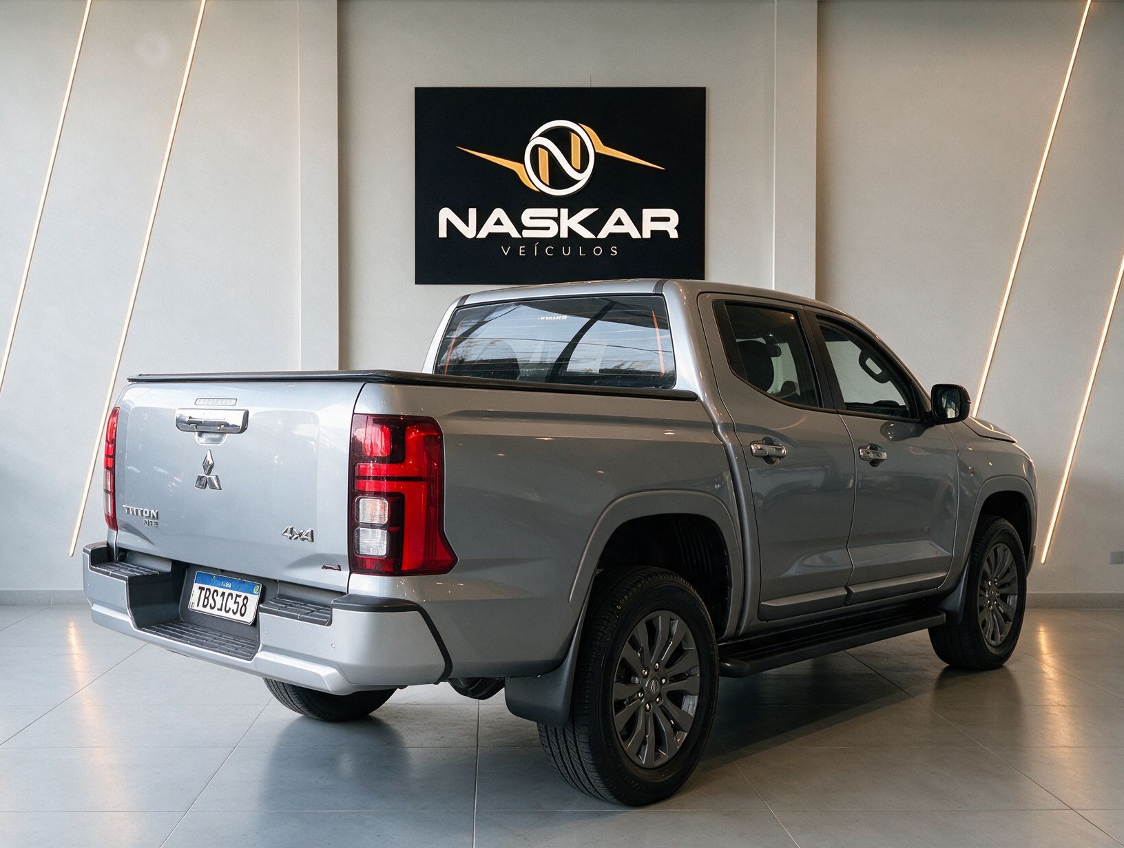 MITSUBISHI TRITON HPE 2.4 4X4 TB DIESEL AUT 2026 — foto 4
