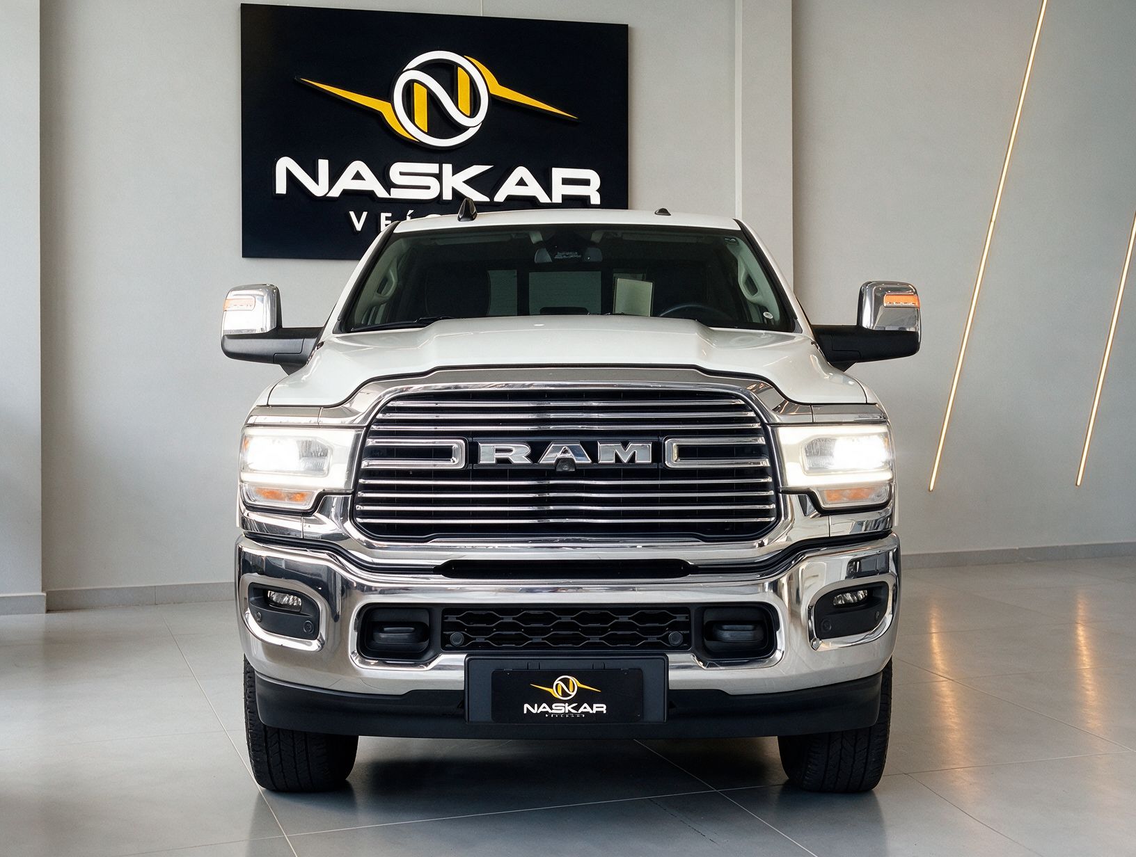 RAM 2500 LARAMIE 6.7 TDI CD 4X4 DIESEL 2023 — foto 2