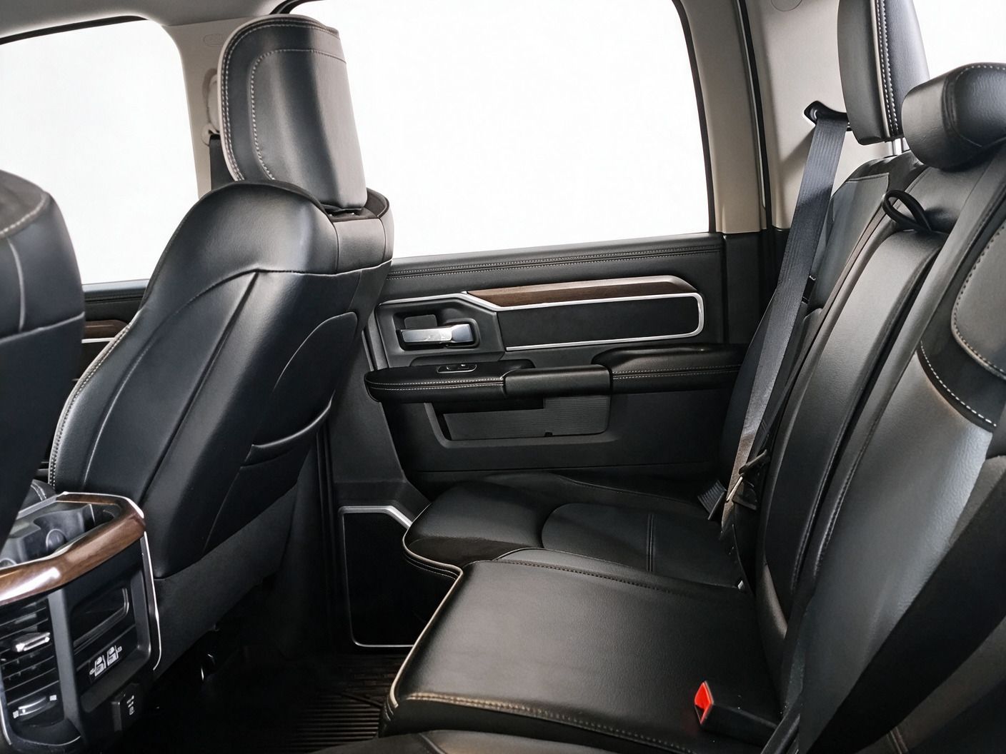 RAM 2500 LARAMIE 6.7 TDI CD 4X4 DIESEL 2023 — foto 8