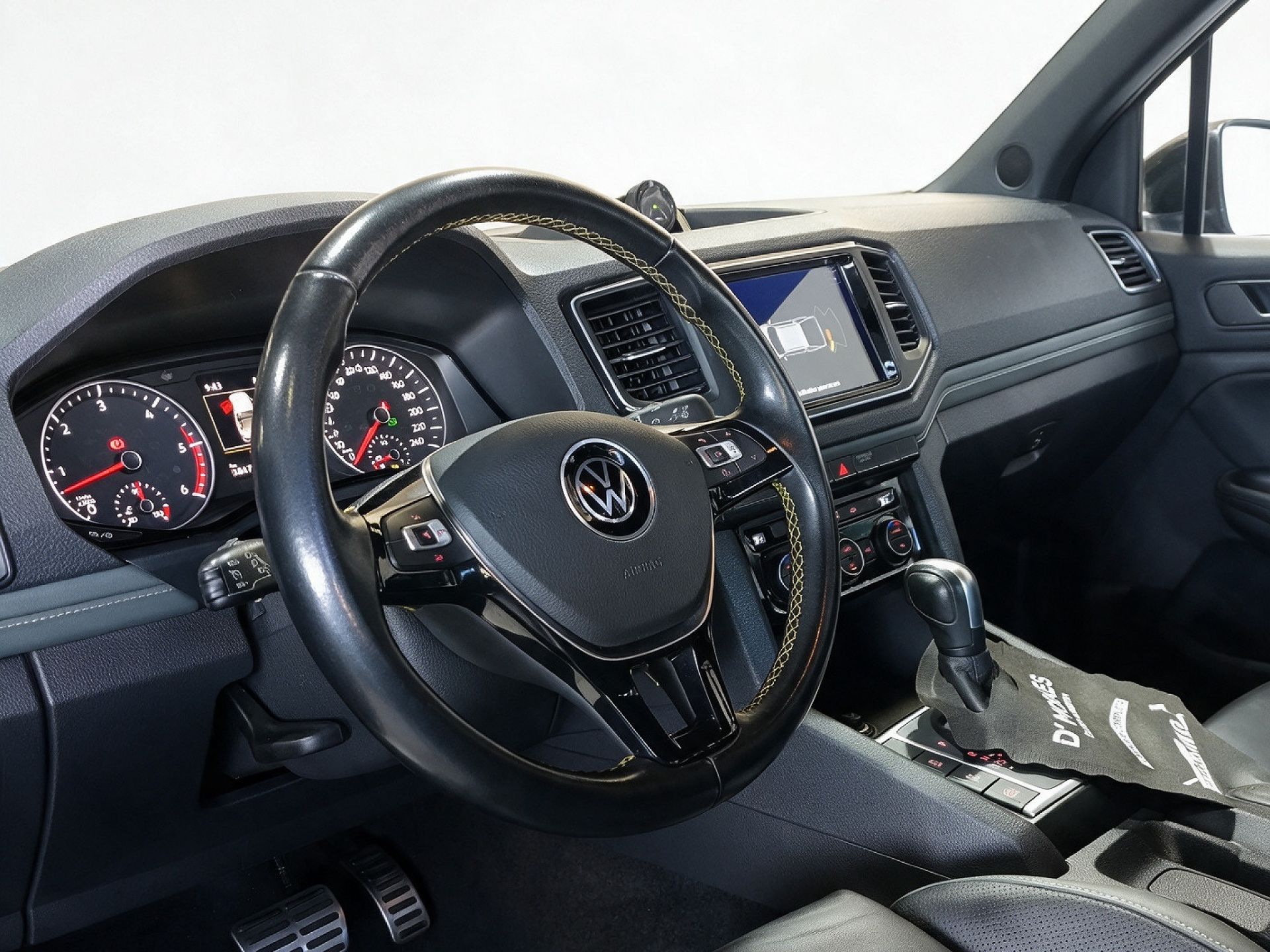 VOLKSWAGEN AMAROK V6 EXTREME 2025 COM LONA ELETRICA — foto 11
