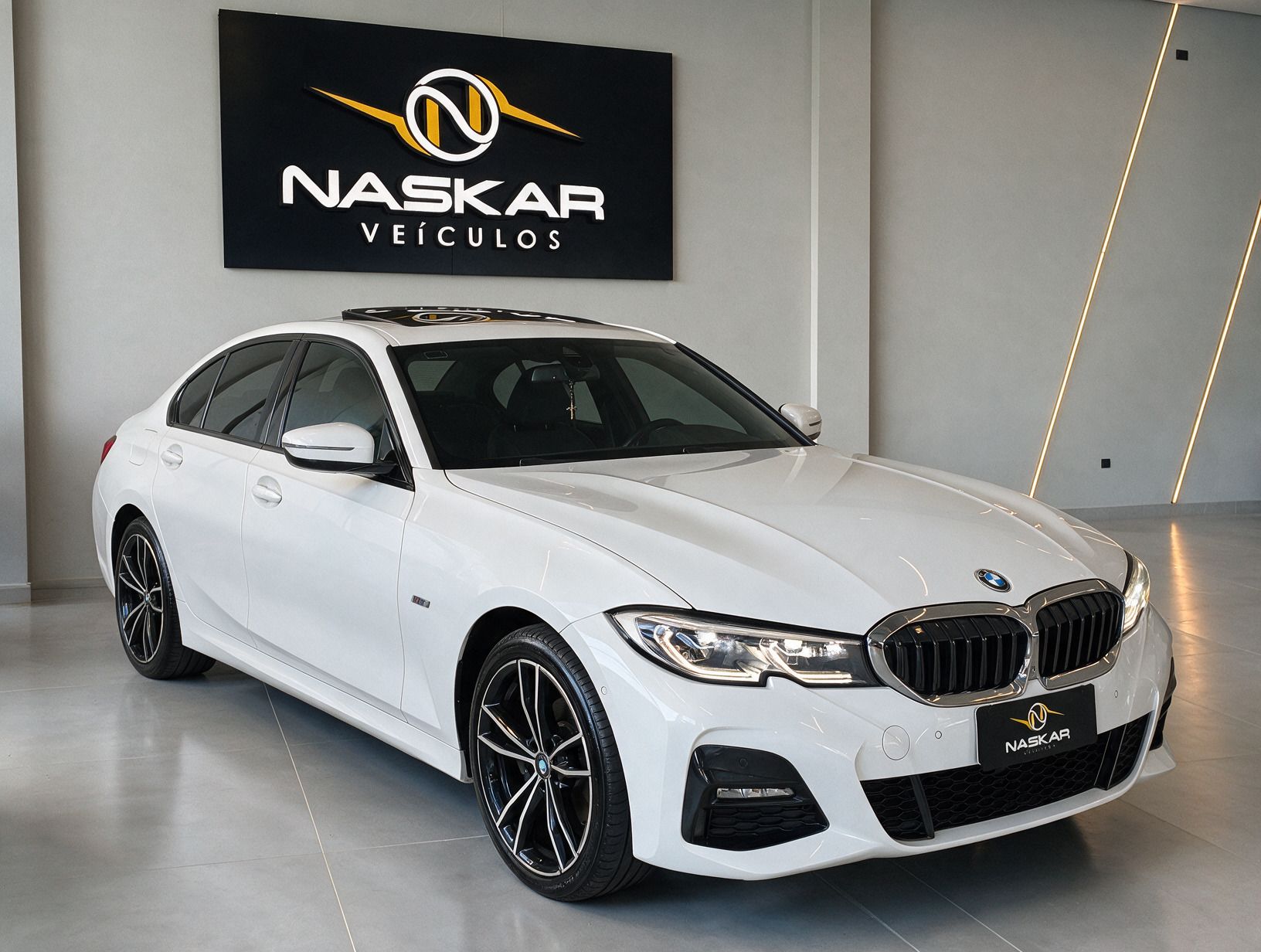 BMW 330E 2022 — foto 3