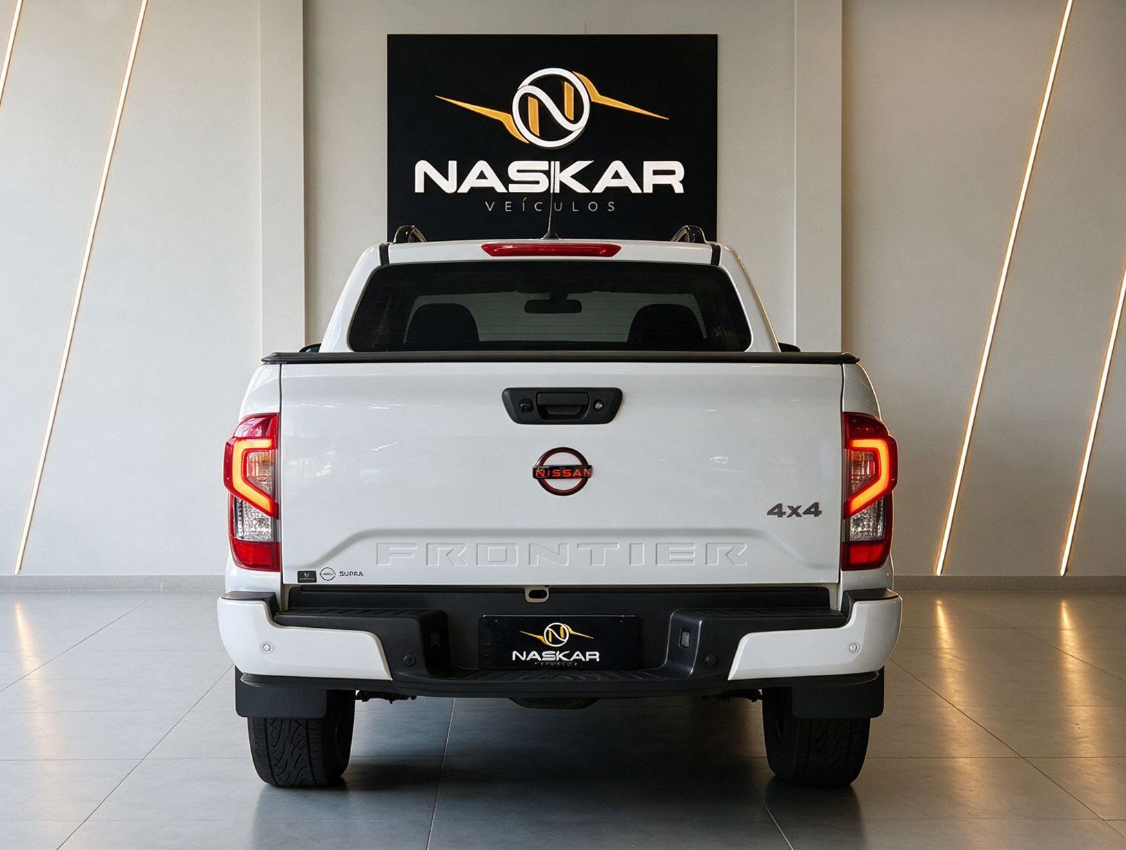 NISSAN FRONTIER PRO4X 2024 — foto 4
