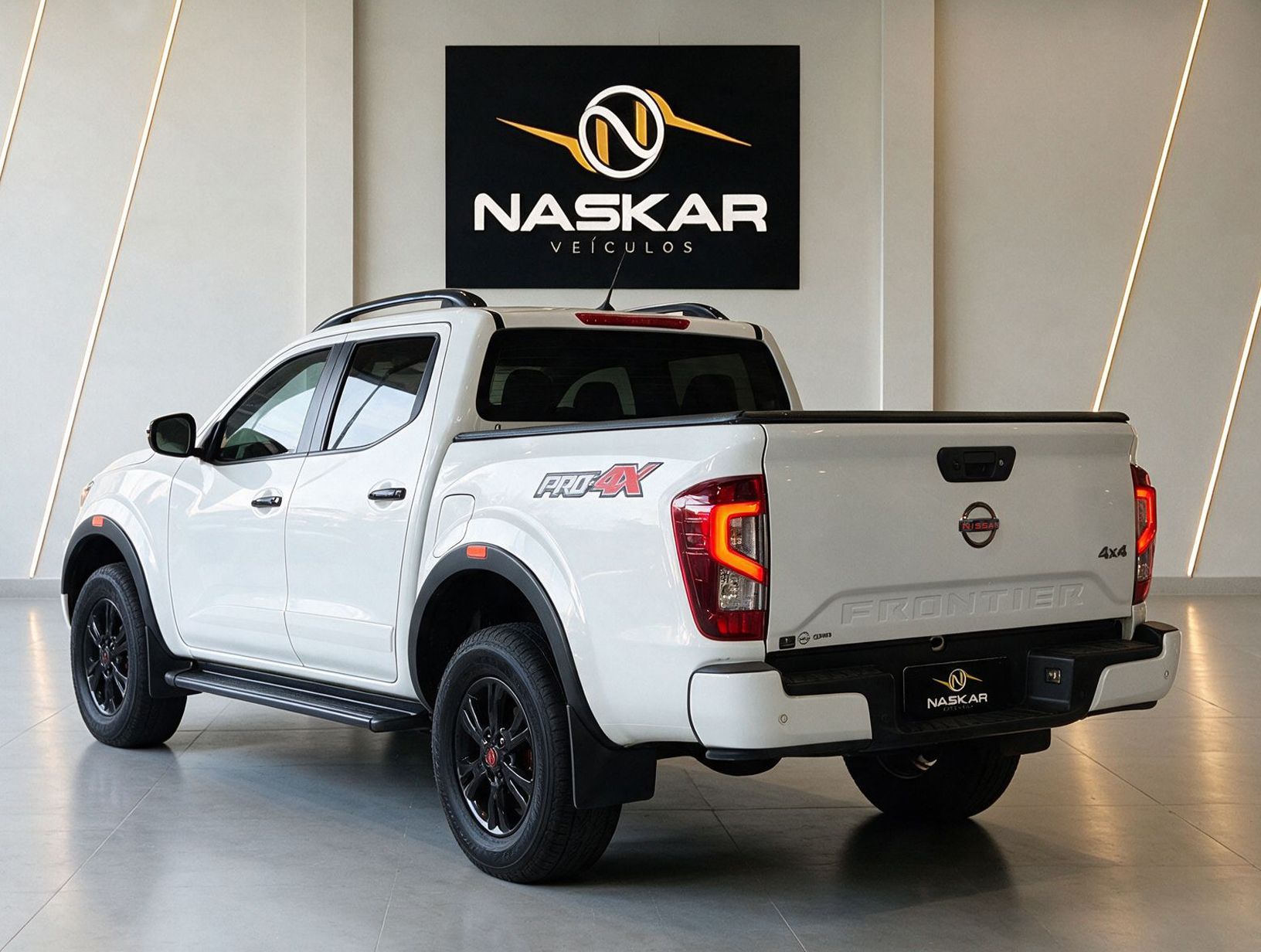 NISSAN FRONTIER PRO4X 2024 — foto 8