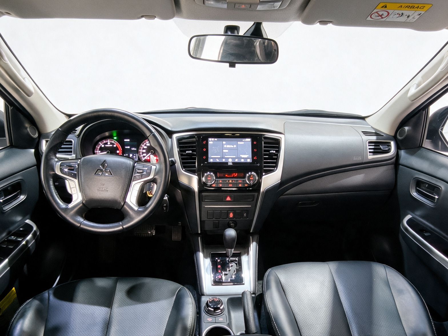 MITSUBISHI TRITON SPORT HPE 2024 — foto 7