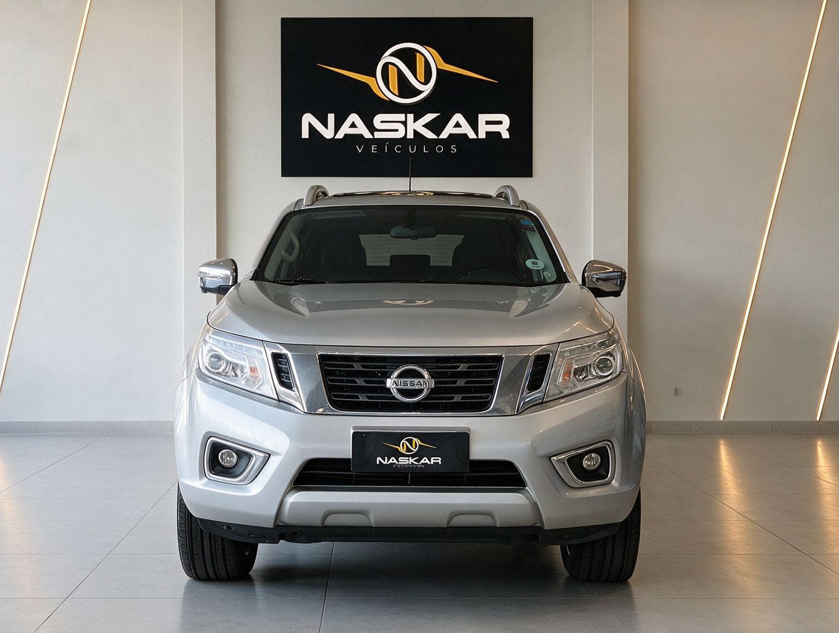NISSAN FRONTIER LE 4X4 2.3 AUT DIESEL — foto 9